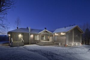 Hirsitalon rakennusaika Finnlogilla on noin 4-5 kk.